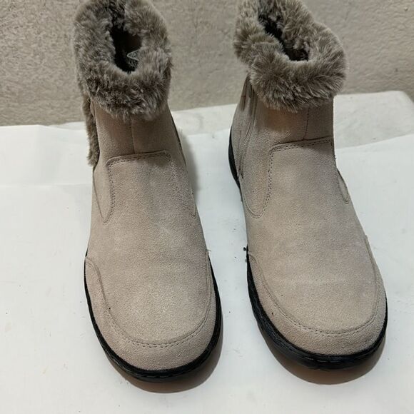 Khombu Iris Boots Cream faux fur size 10 - Picture 1 of 7